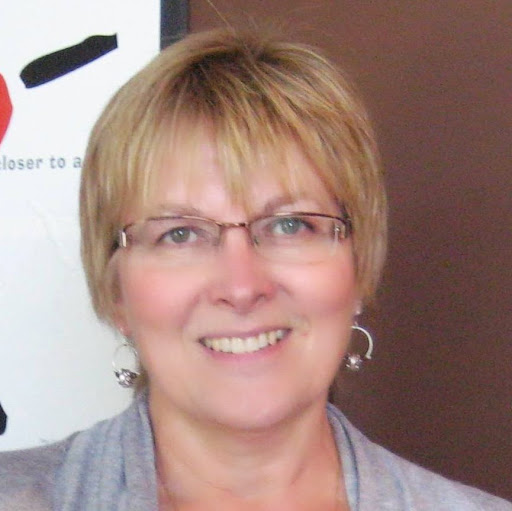 Shirley Marshall Photo 17