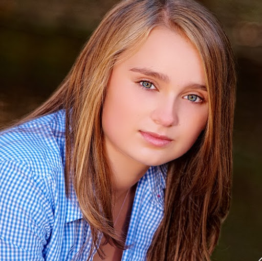 Kaitlin Brown Photo 17
