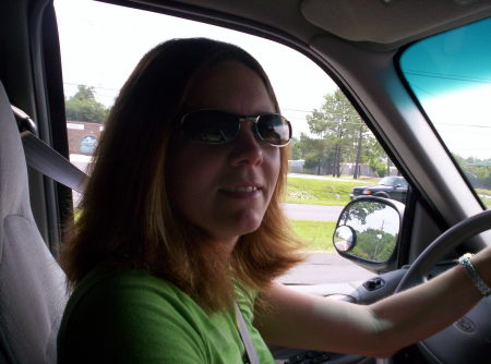 Nicole Howard Photo 15