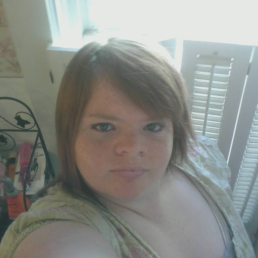 April Bowers Photo 32