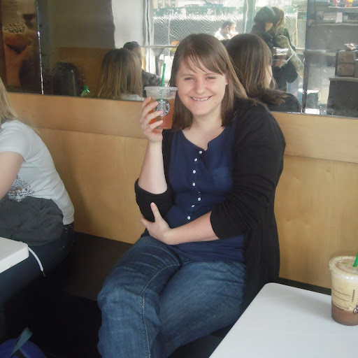 Katie Harris Photo 28