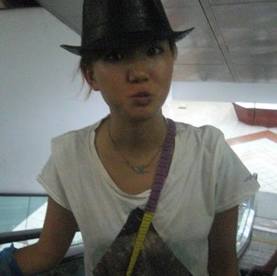 Nicole Lee Photo 39