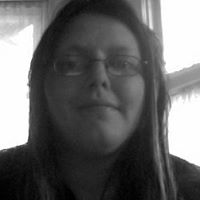 Ellen Larsen Photo 24