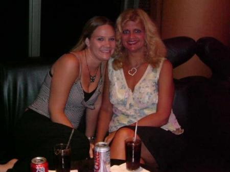 Kim Hinton Photo 15