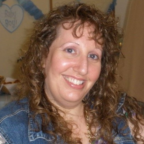 Rachel Davis Photo 34