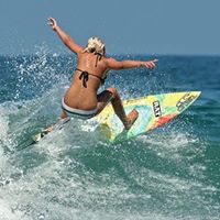 Michelle Oswald Photo 34