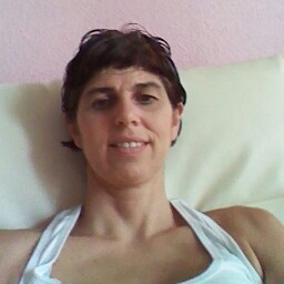 Julia Tirado Photo 6