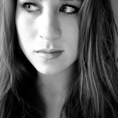 Elizabeth Schafer Photo 9
