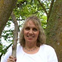 Carol Hansen Photo 38