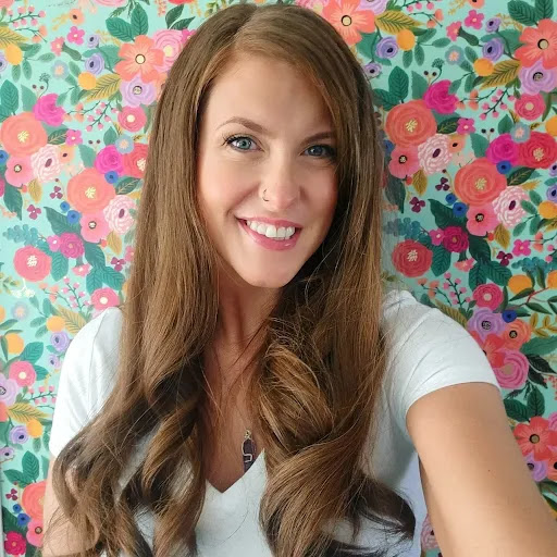 Amanda Olson Photo 29