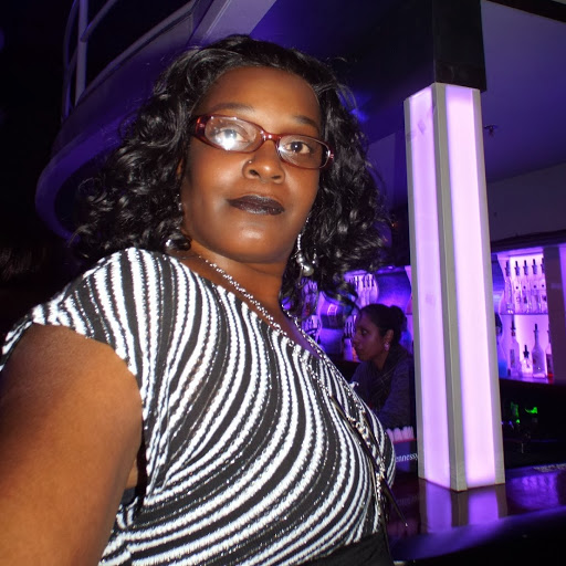 Cynthia Hodges Photo 31