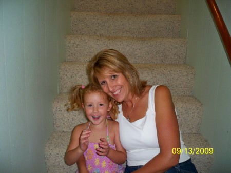 Christina Simmons Photo 10