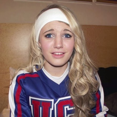 Samantha Huber Photo 37