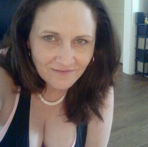 Pamela Huggins Photo 23