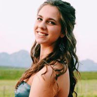 Jana Hayes Photo 14
