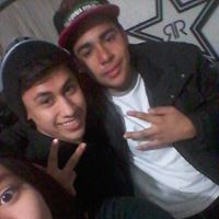 Julian Valenzuela Photo 7