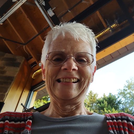 Sheila Hughes Photo 34