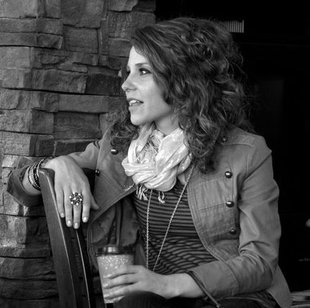 Anna Edwards Photo 6