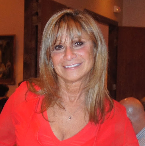 Debbie Isaacson Photo 4
