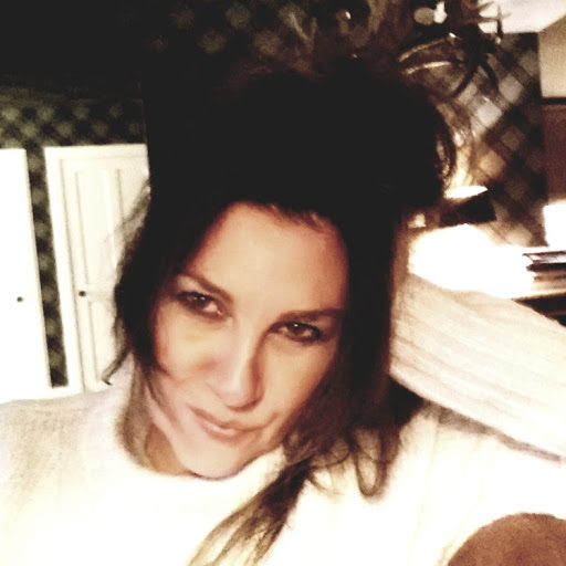 Alison Cooper Photo 19