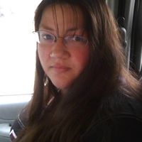 Angela Hilliard Photo 26