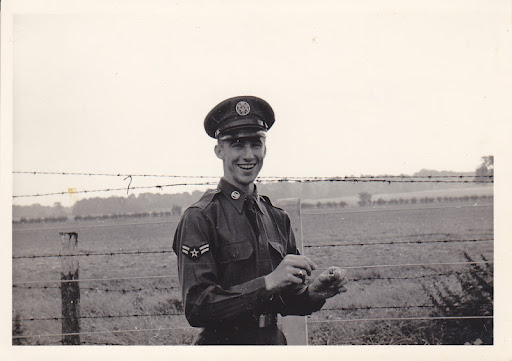 Jerry Barnett Photo 26