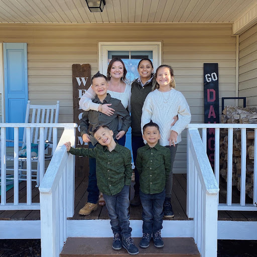 Kristi Buckner Photo 12