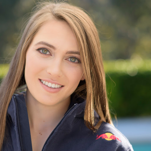 Kate Courtney Photo 17