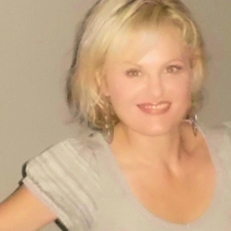 Jennifer Orr Photo 46