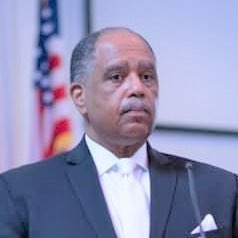 Michael Clinton Photo 23