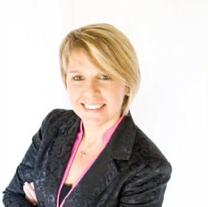 Laurie Cook Photo 34