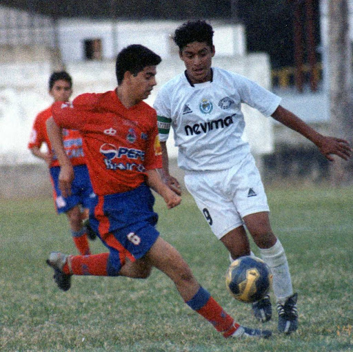 Eddy Escobar Photo 31