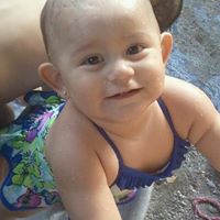 Elizabeth Gaytan Photo 33