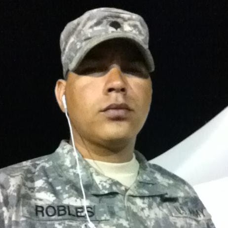 Frankie Robles Photo 12