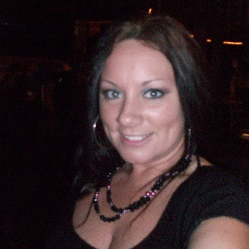 Holly Hendricks Photo 34