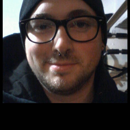 Aaron Dotson Photo 11