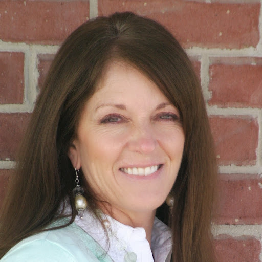 Lisa Mathews Photo 20