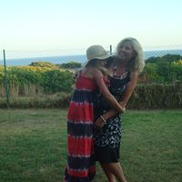 Suzanne Connor Photo 14