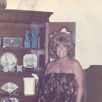 Sandra Goldstein Photo 12