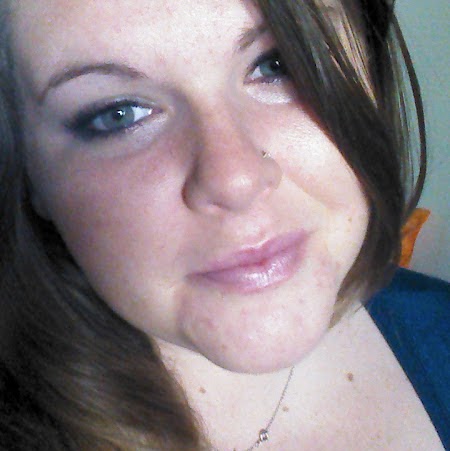 April Hood Photo 38