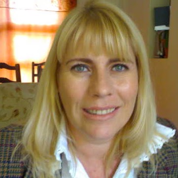 Anne-Marie Smith Photo 27
