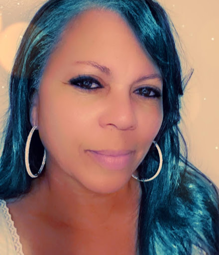 Daphne Ashford Photo 3