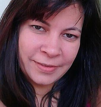 Debbie Valdez Photo 38