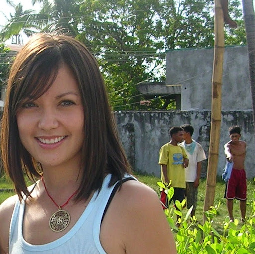 Sarah Vincent Photo 29