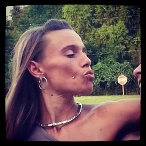 Kelly Darby Photo 16