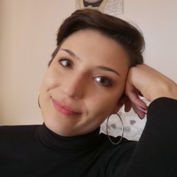 Nicole Viola Photo 17