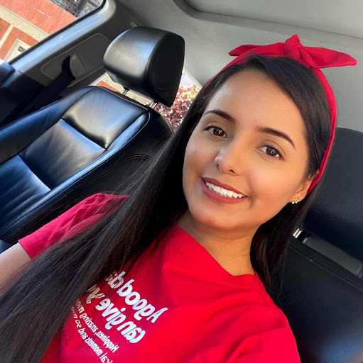 Kelly Escobar Photo 17