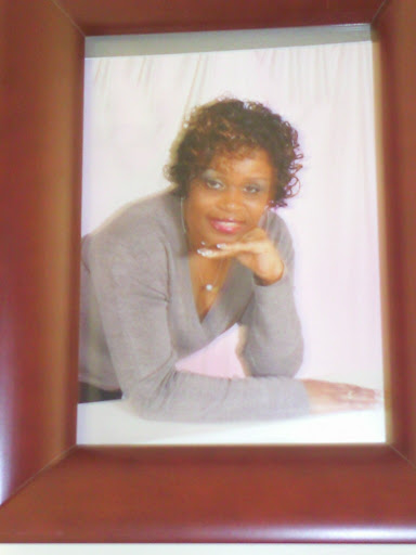 Michele Ruth Photo 32