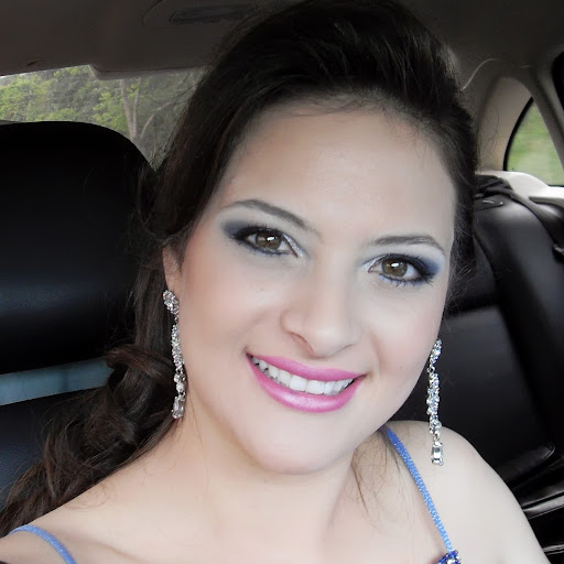 Alexandra Mariano Photo 3