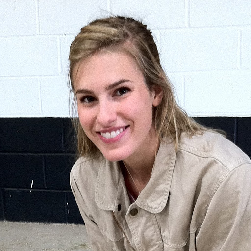 Julia Sands Photo 11